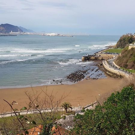 Cozy Yellow Home In Getxo Exterior photo